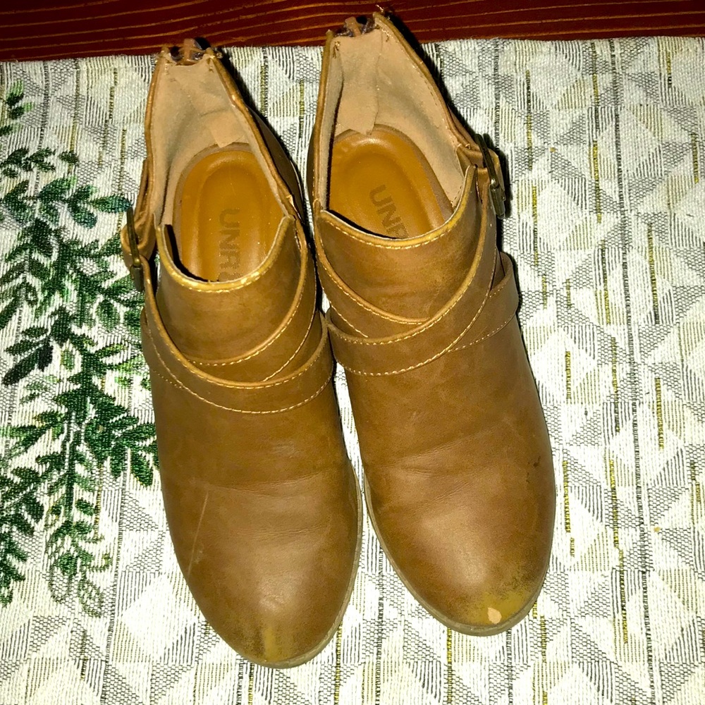 Cut Out Booties - Picture 2 of 8